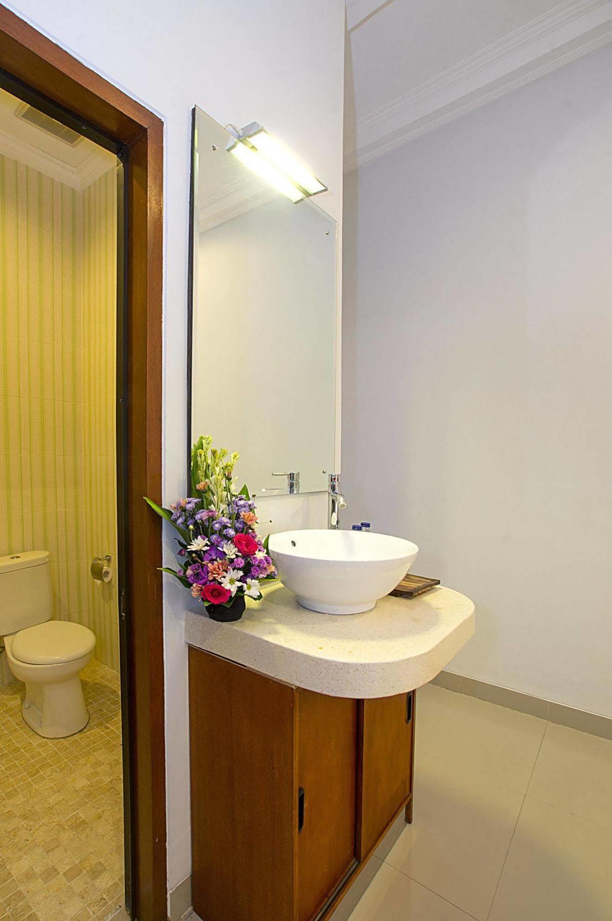 Md Guesthouse By Best Deals Asia Hospitality Seminyak  Bagian luar foto