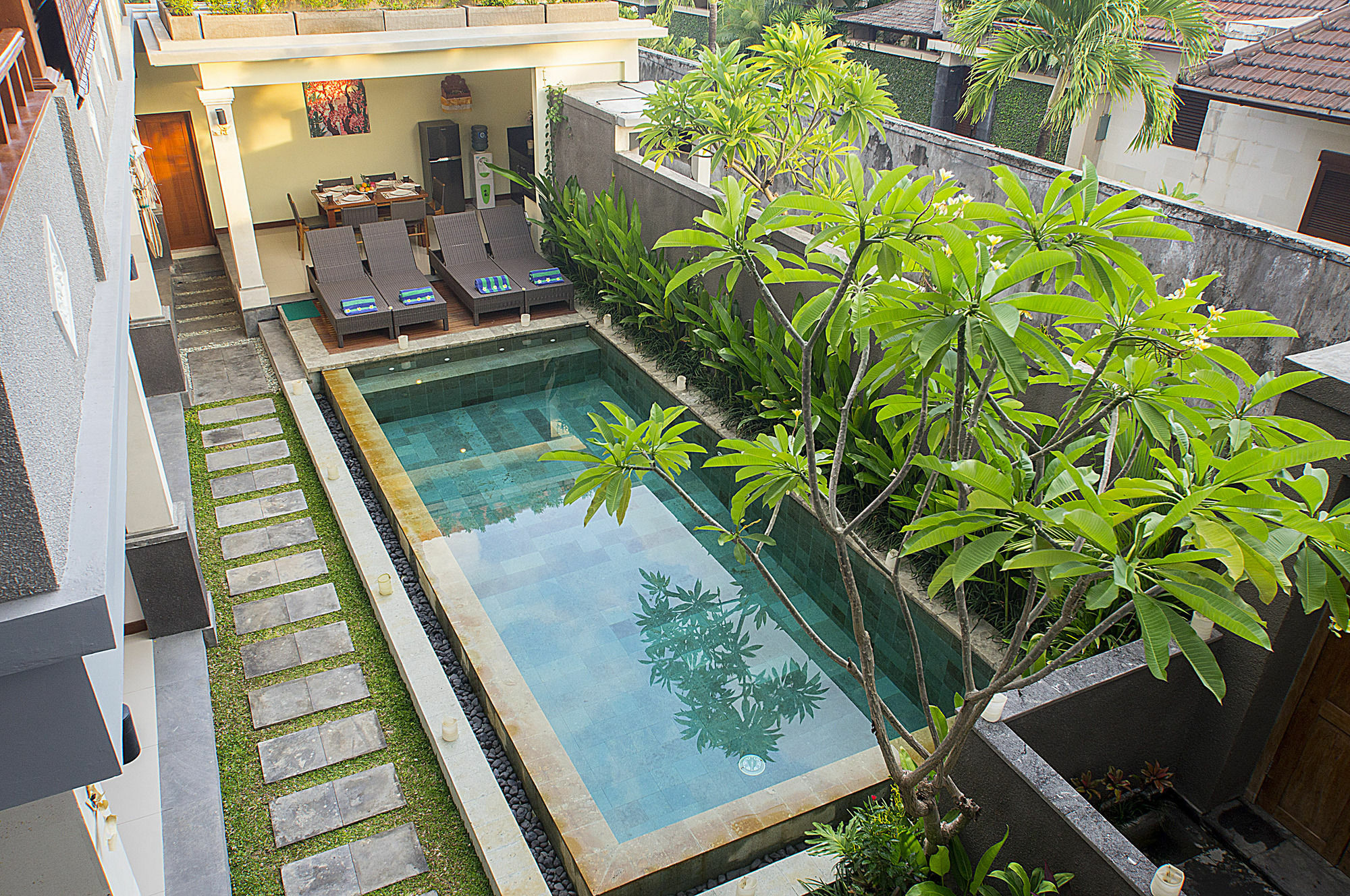 Md Guesthouse By Best Deals Asia Hospitality Seminyak  Bagian luar foto